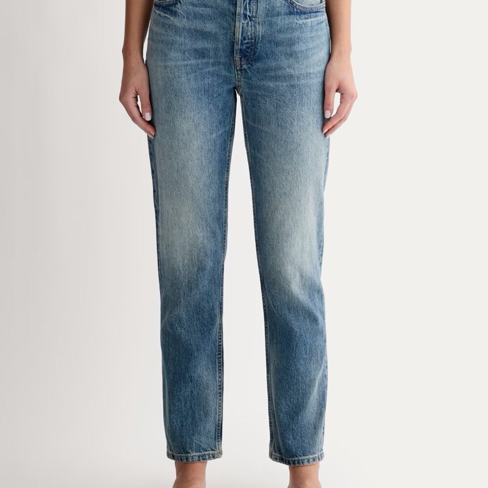 Everlane The 90’s Cheeky Ankle Jean in Vintage Mid Blue